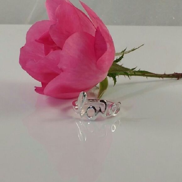Sterling Silver LOVE Ring Size 7 - Picture 3 of 4